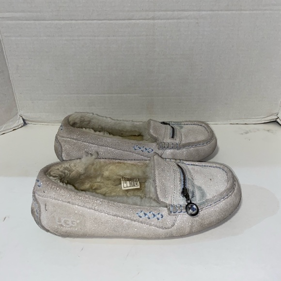 Ansley Charm UGG Moccasin Slippers Sz 7 - Picture 3 of 13